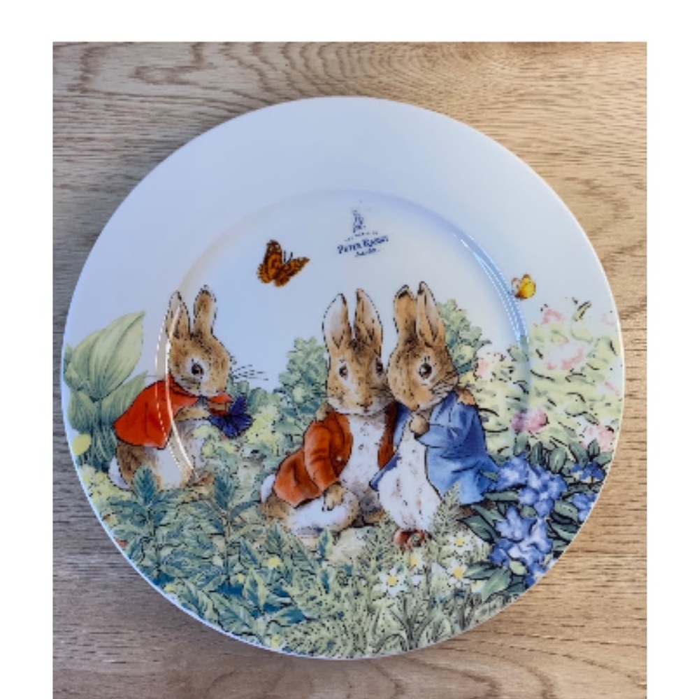 Charming Peter Rabbit Dinner Plate